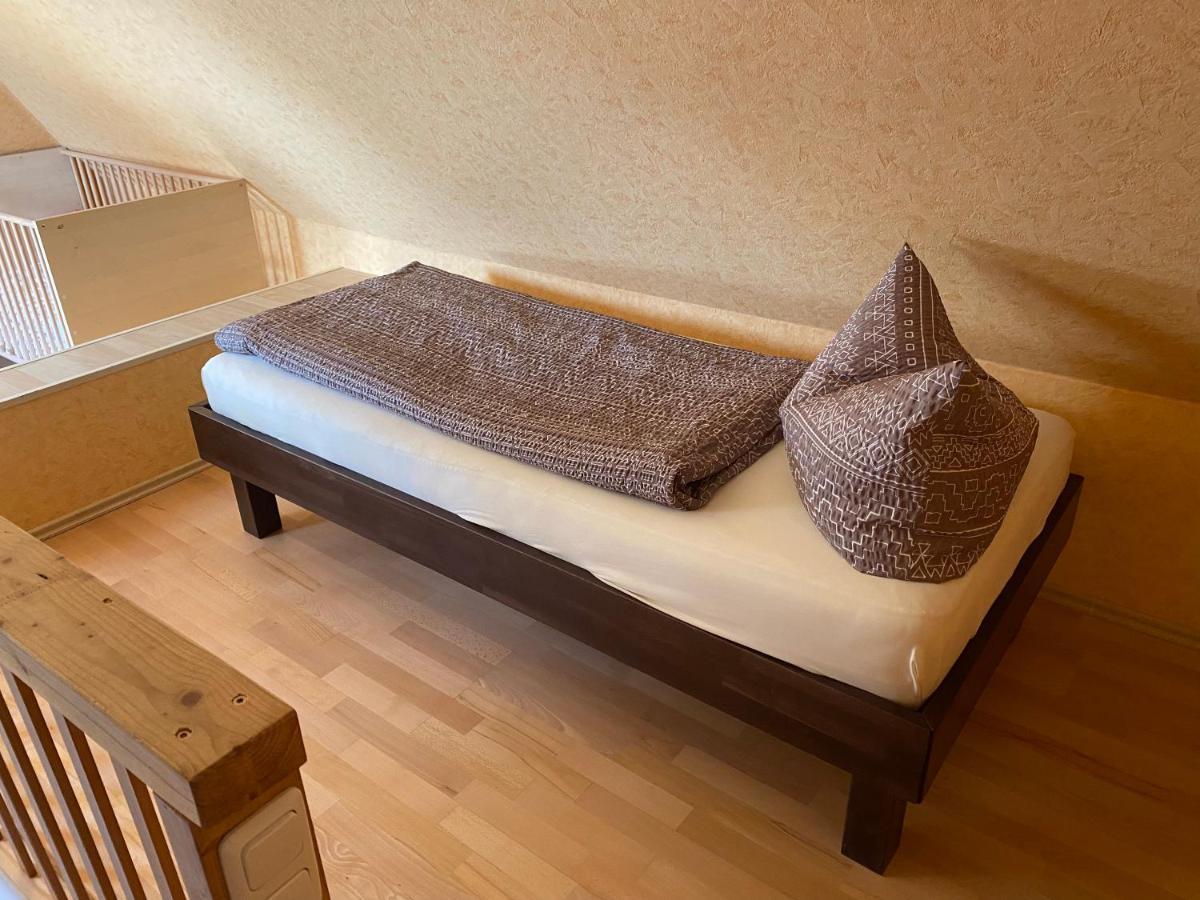 Moderne Maisonette-Wohnung Am Karpfenteich; Modern Apartment With View Of The Carp Pond Barmstedt Esterno foto