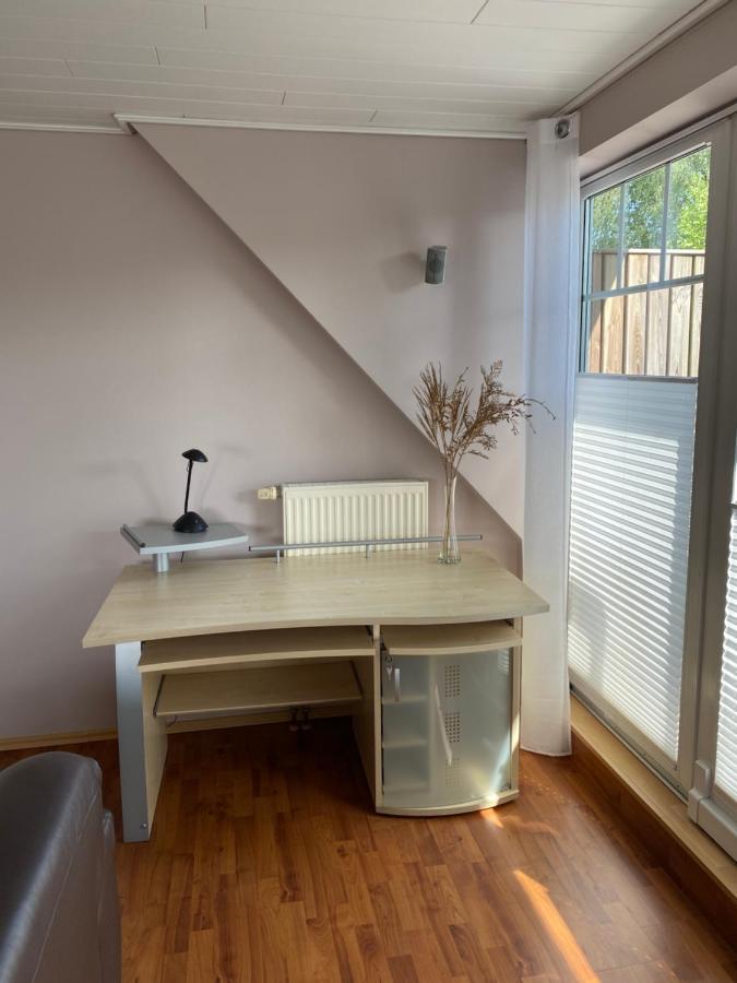 Moderne Maisonette-Wohnung Am Karpfenteich; Modern Apartment With View Of The Carp Pond Barmstedt Esterno foto